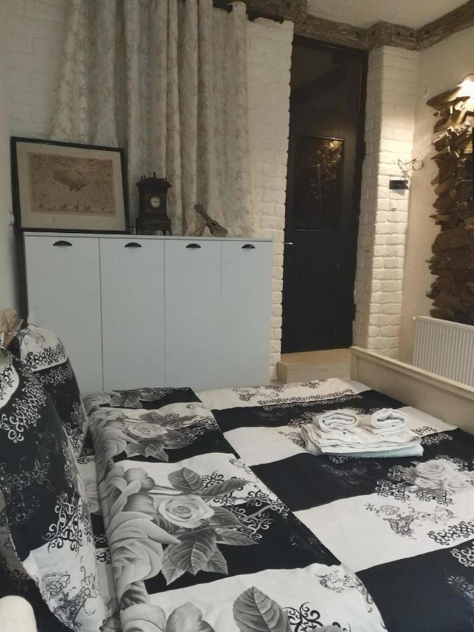 4 Chocolate Apartments In Old Tbilisi Exterior photo