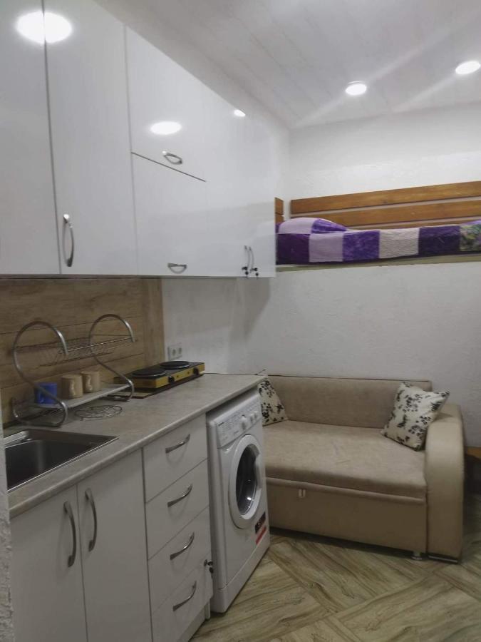 4 Chocolate Apartments In Old Tbilisi Exterior photo